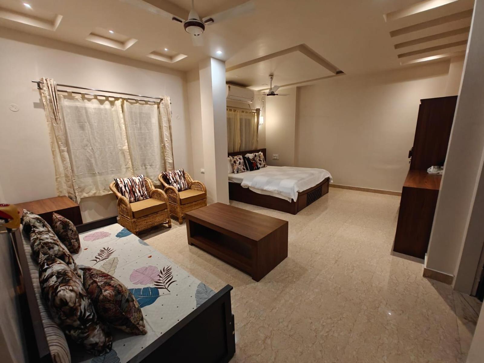 Shangrila Homestay Jorhat Luaran gambar
